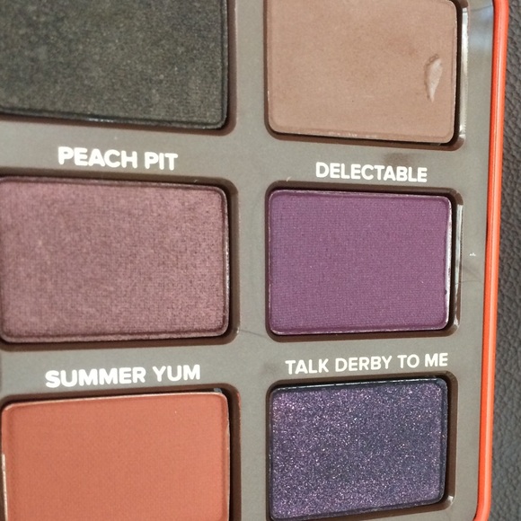 Too Faced ‘Sweet Peach’ palette - Picture 6 of 6